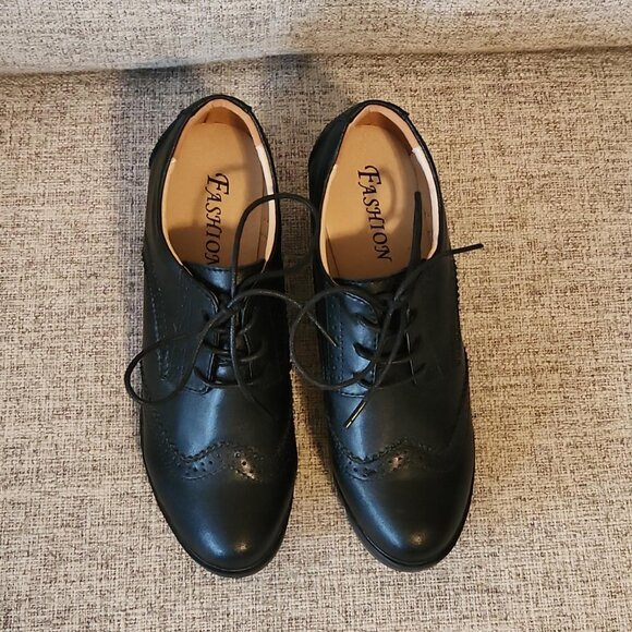 Black Lace Up Mary Jane Low Heel Ankle Booties NWOT - Picture 2 of 4